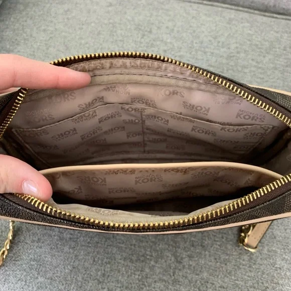 Michael Kors bag - Picture 9 of 9